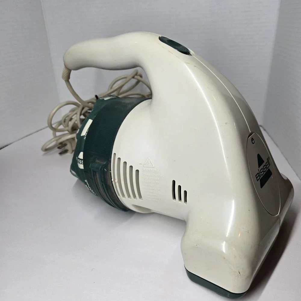 VTG Bissell Handheld Vacuum‎ Cleaner 3065, AC 120 Volt 1.8 Amp WORKS GREAT! EUC